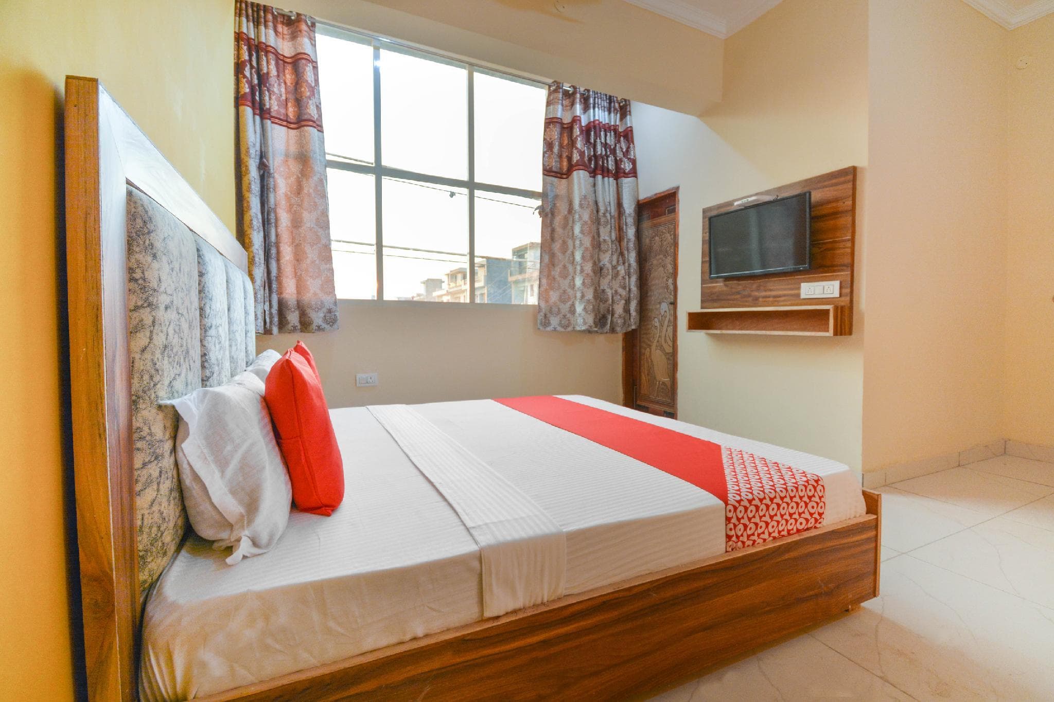 OYO 60851 Hotel SK Grand photo 5