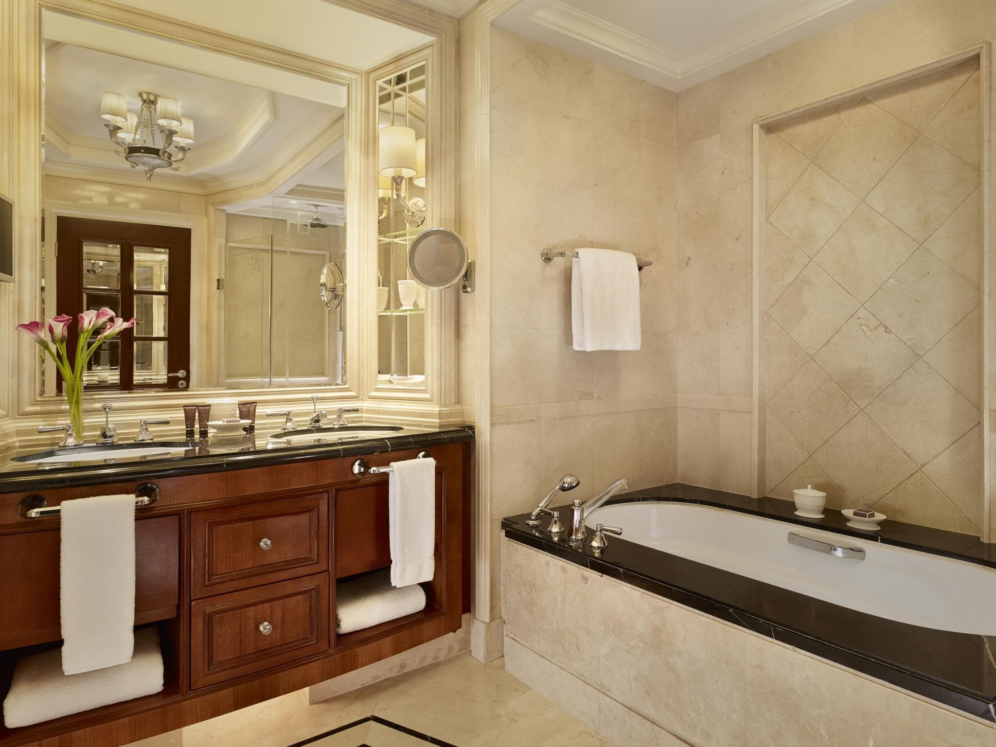 The Ritz-Carlton, Guangzhou photo 3