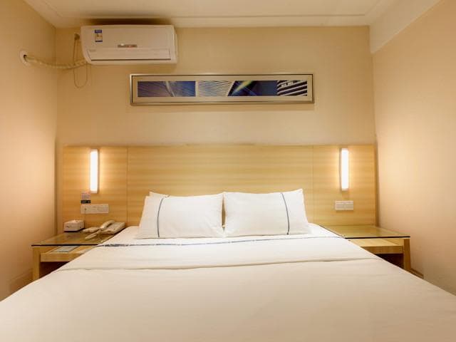 City Comfort Inn Wuhan Jiefang Avenue Xinrong Light Rail Station photo 2
