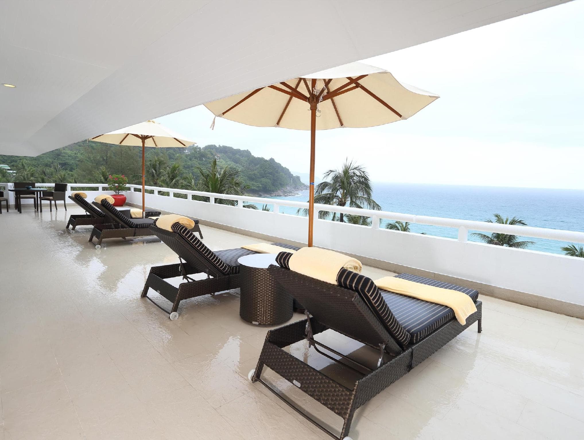 Le Méridien Phuket Beach Resort photo 2