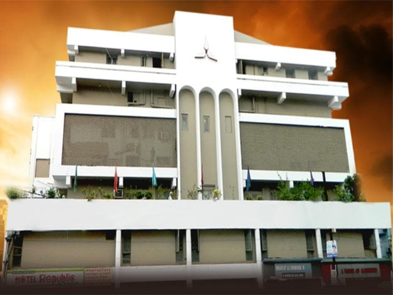 Hotel Republic