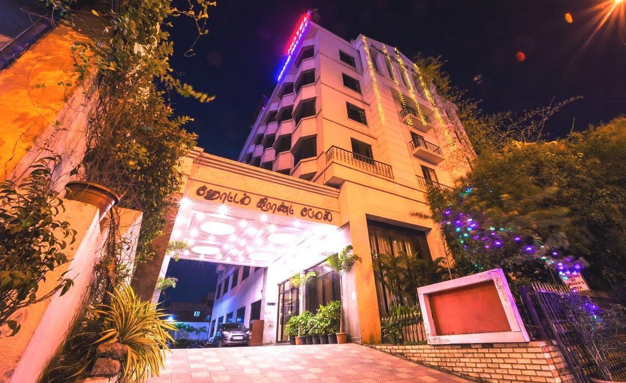 Hotel Grand Palace