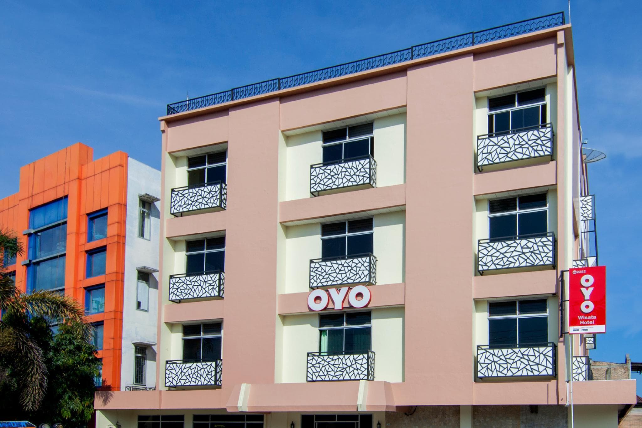 OYO 2382 Wisata Hotel photo 3
