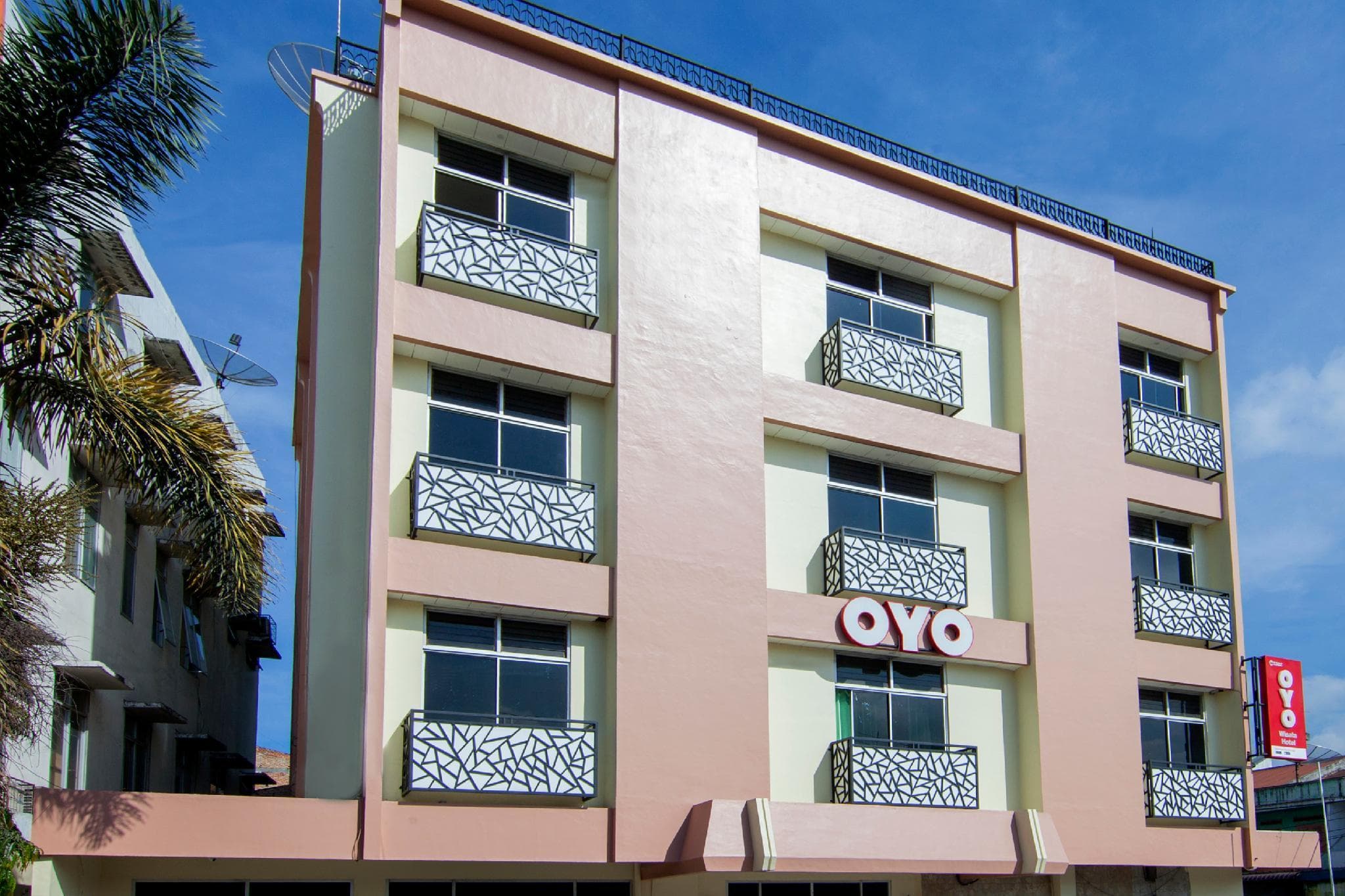 OYO 2382 Wisata Hotel photo 5