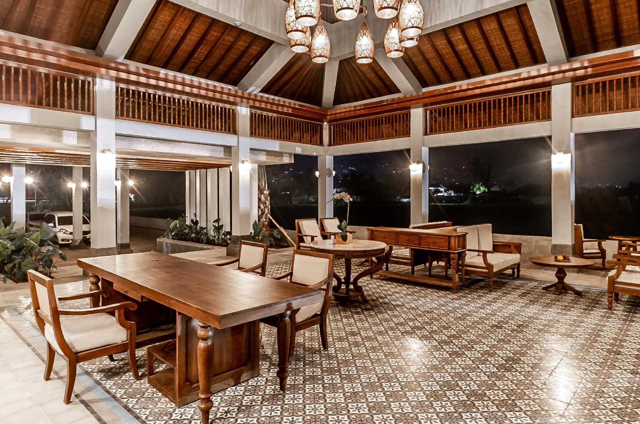Lovina Beach Club and Resort photo 3