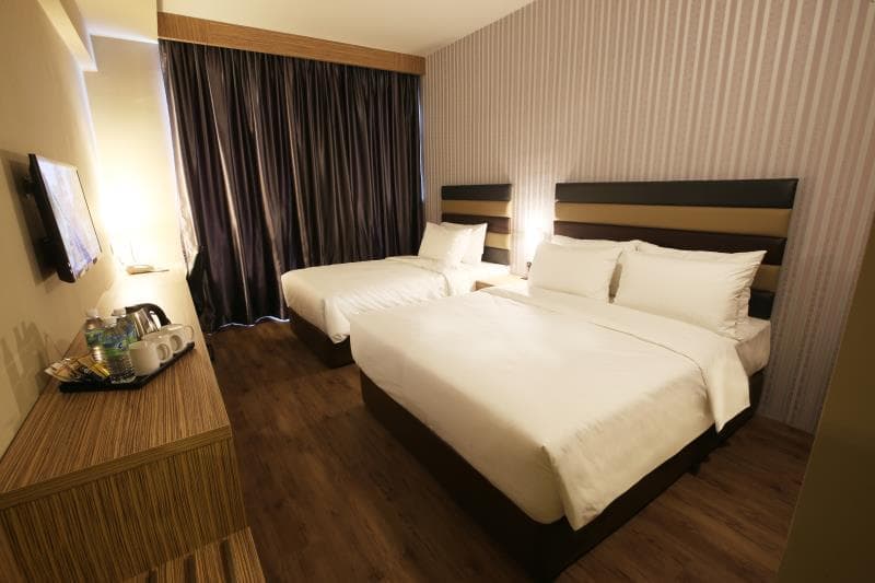 SEM9 Senai – Formerly Known as Perth Hotel photo 2