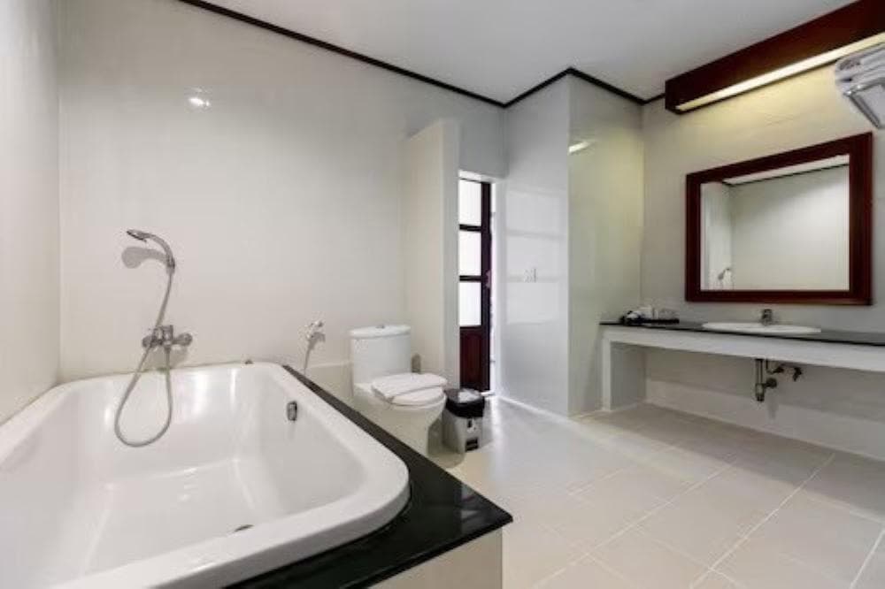 The President Hotel at Chokchai 4 photo 2