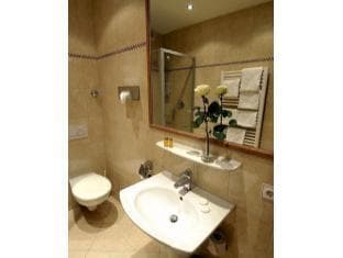 Hanseat-Hotel photo 2