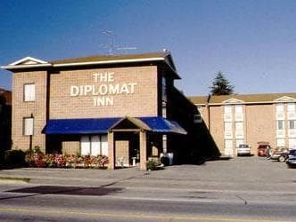 Diplomat Inn