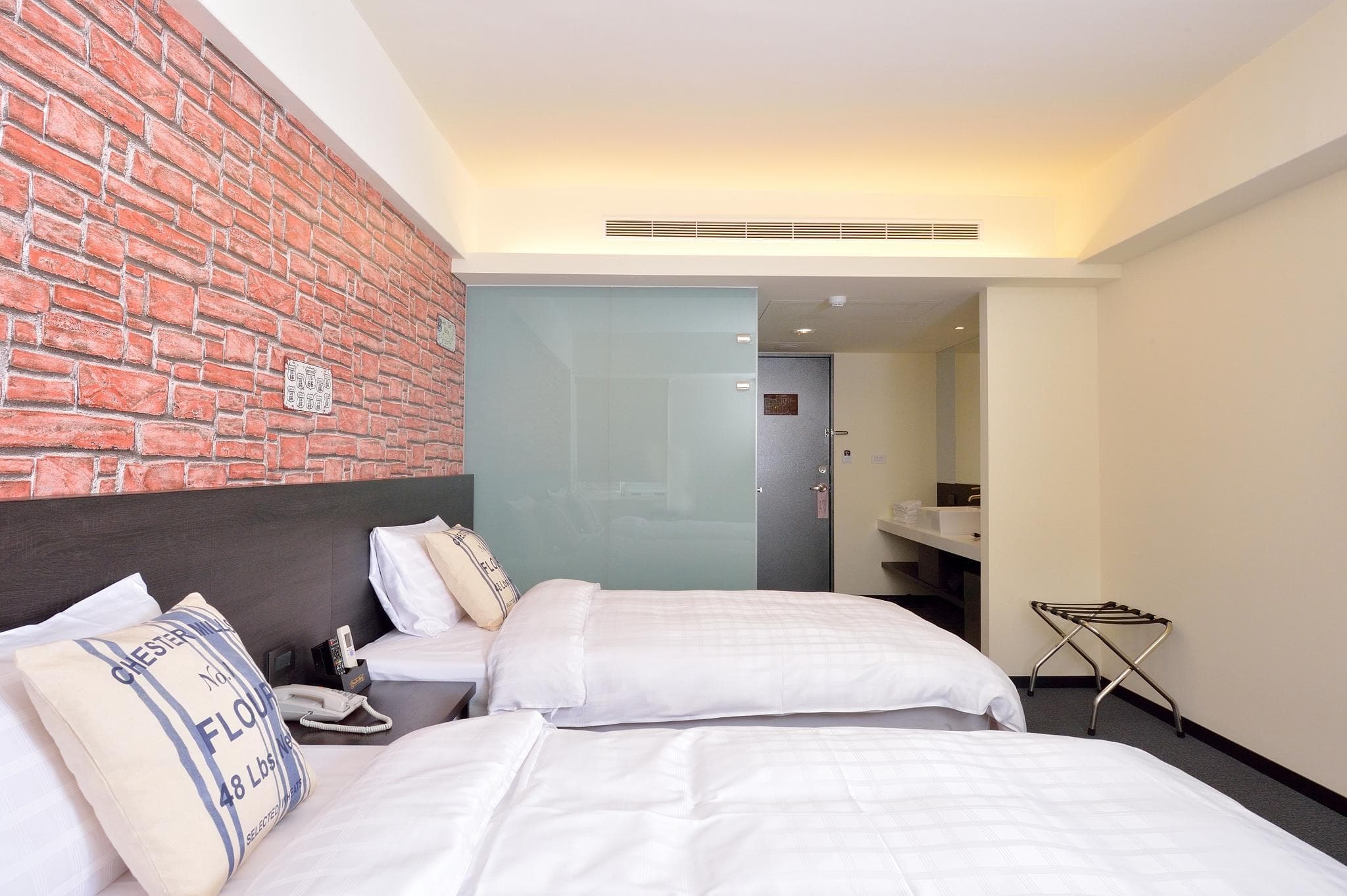 Home rest hotel photo 2