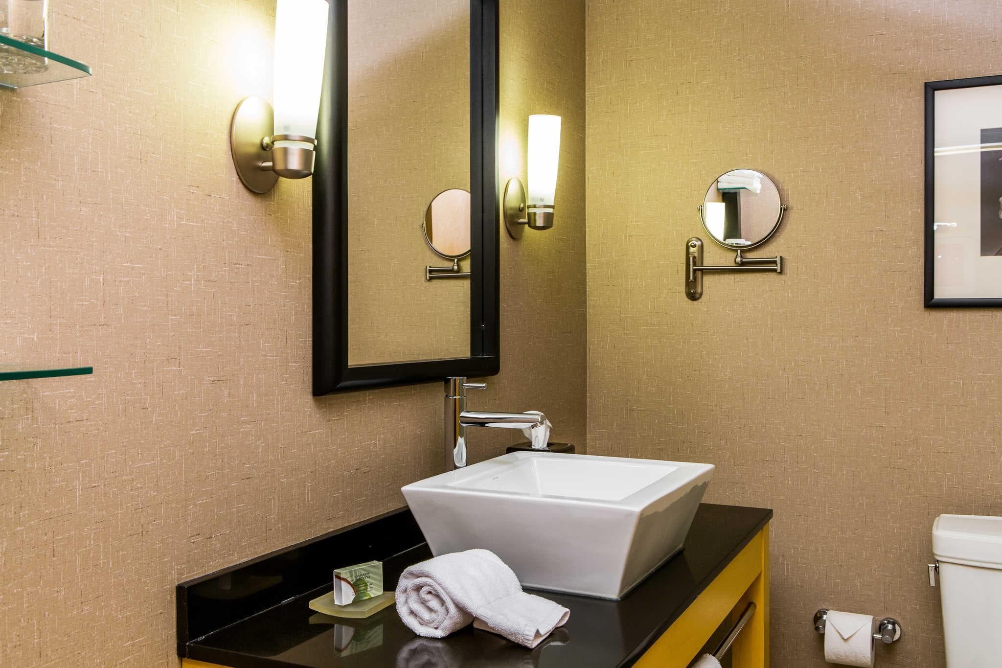 Cambria Hotel Raleigh-Durham Airport photo 2