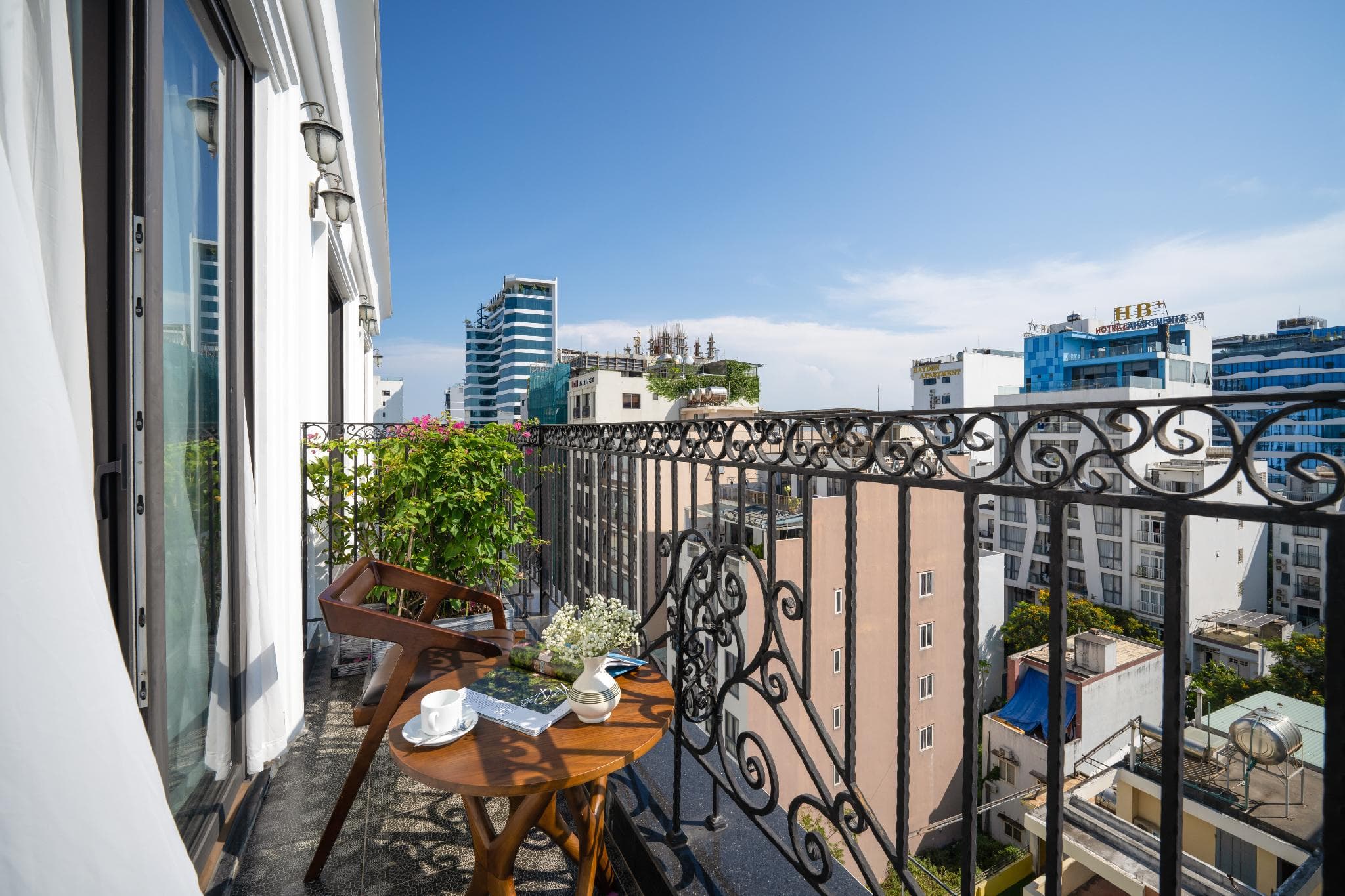 Golden Lotus Hotel Da Nang - Rooftop Bar Sea View photo 5