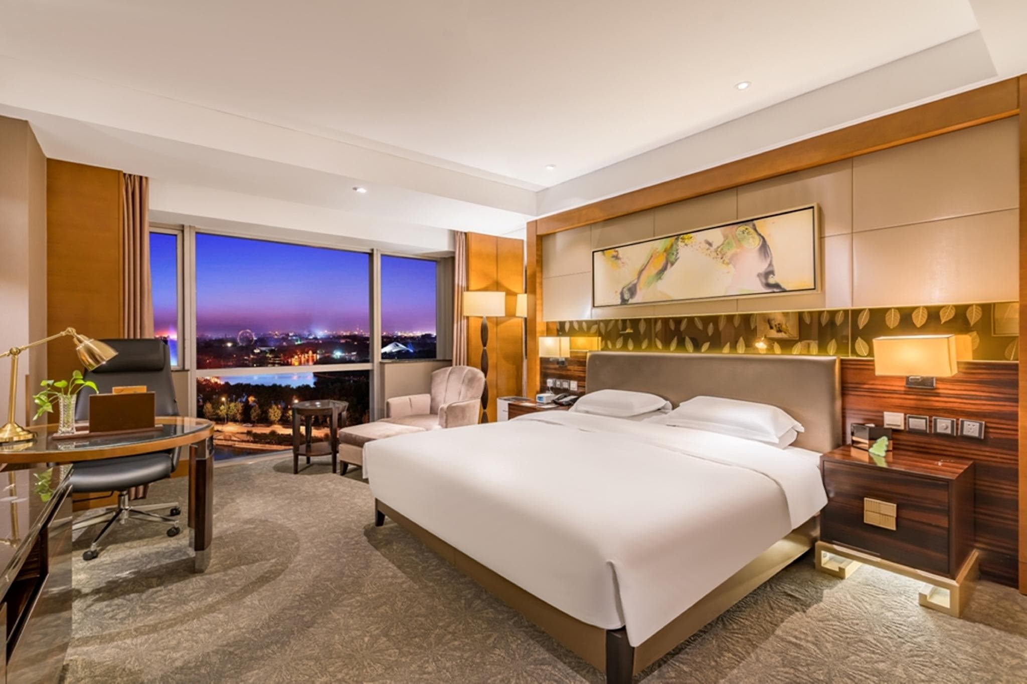Lake View Hotel photo 2