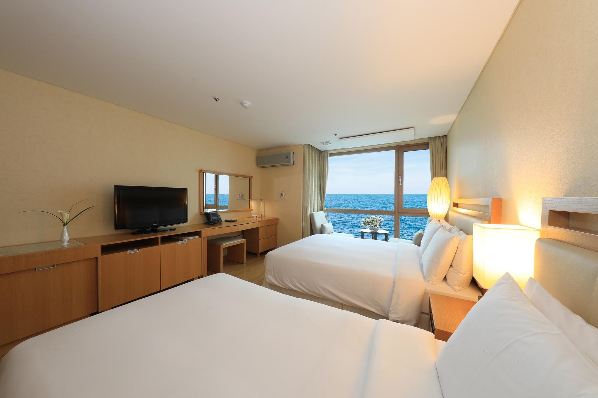 Ocean Suites Jeju Hotel photo 2