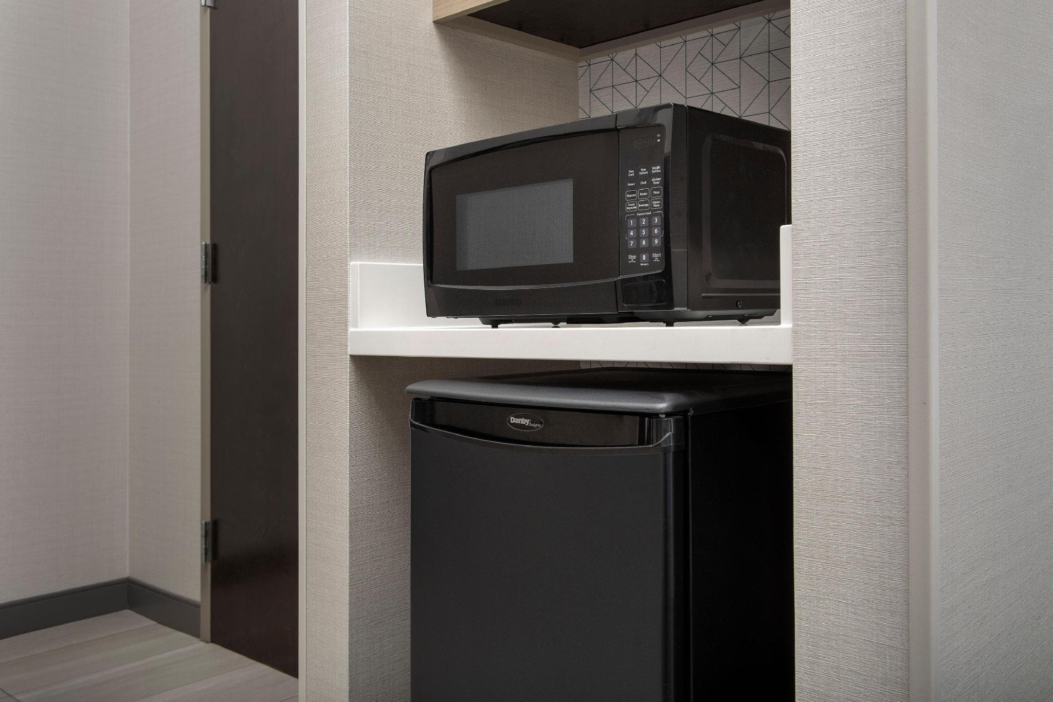 Holiday Inn Express & Suites Knoxville-Clinton By IHG photo 3