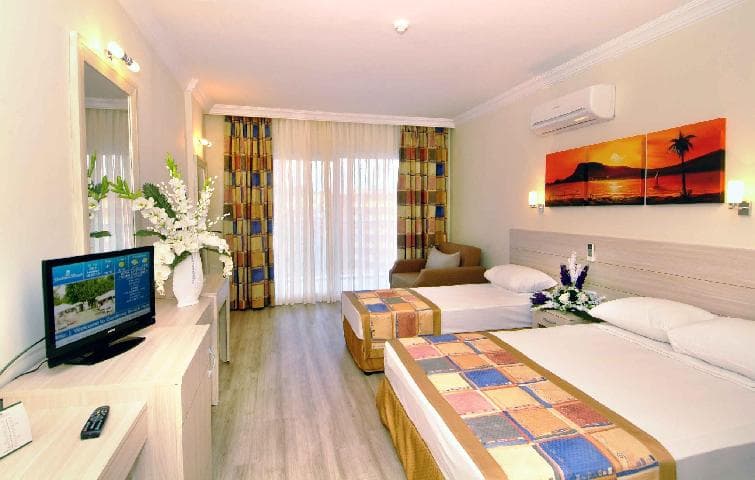 Gardenia Beach Hotel - All Inclusive photo 2