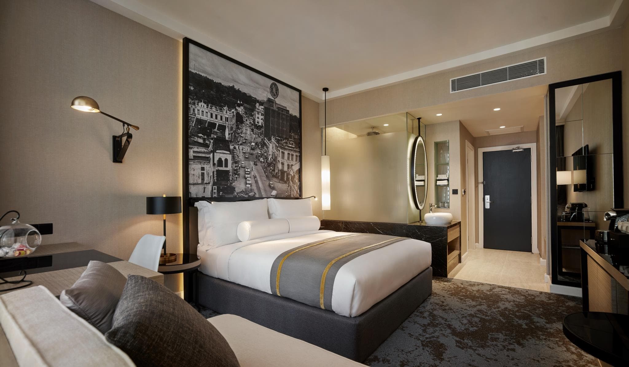 Hotel Stripes Kuala Lumpur, Autograph Collection photo 4