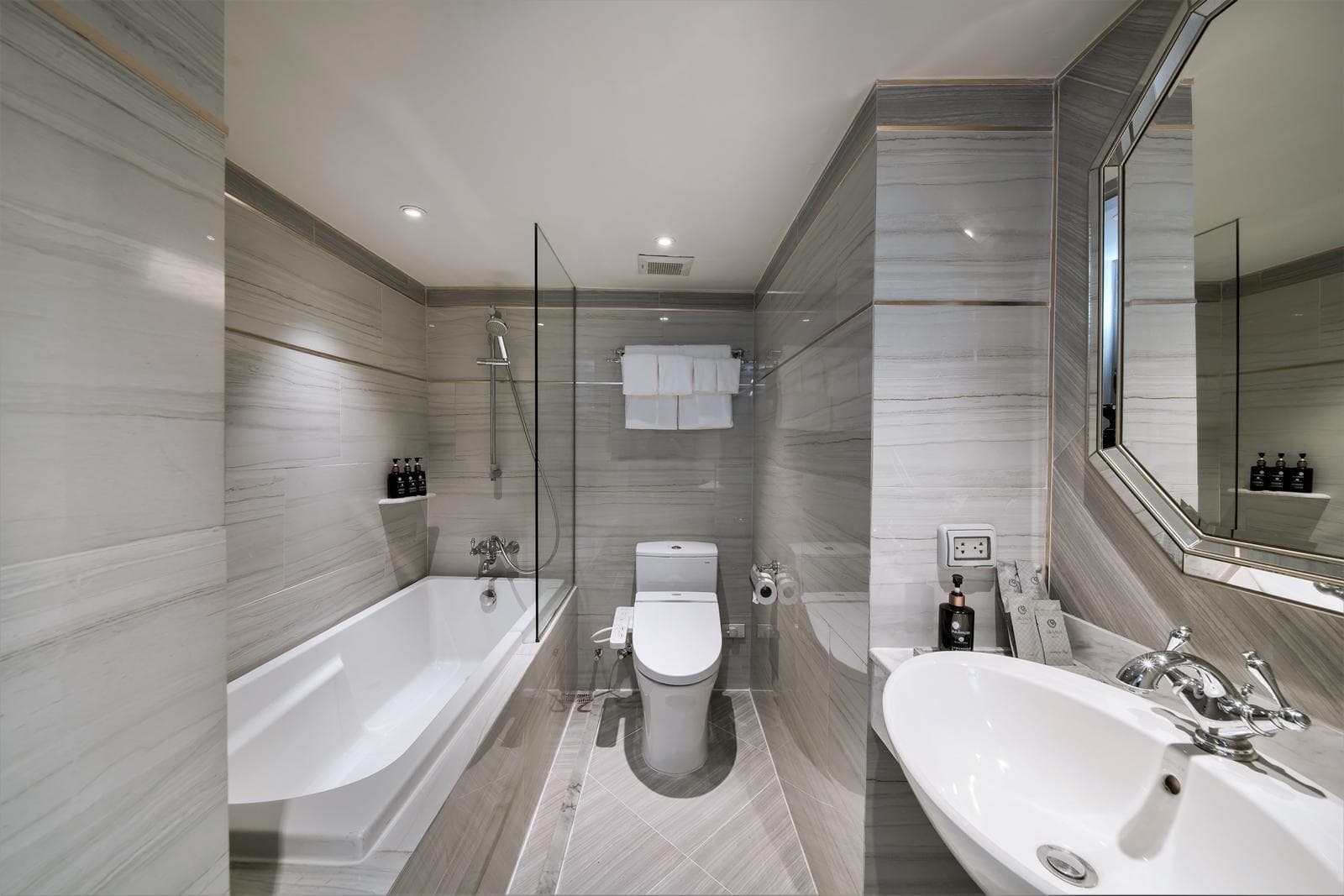 The Salil Hotel Sukhumvit 57 - Thonglor photo 2