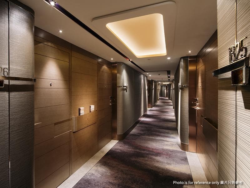 Royal Plaza Hotel photo 5