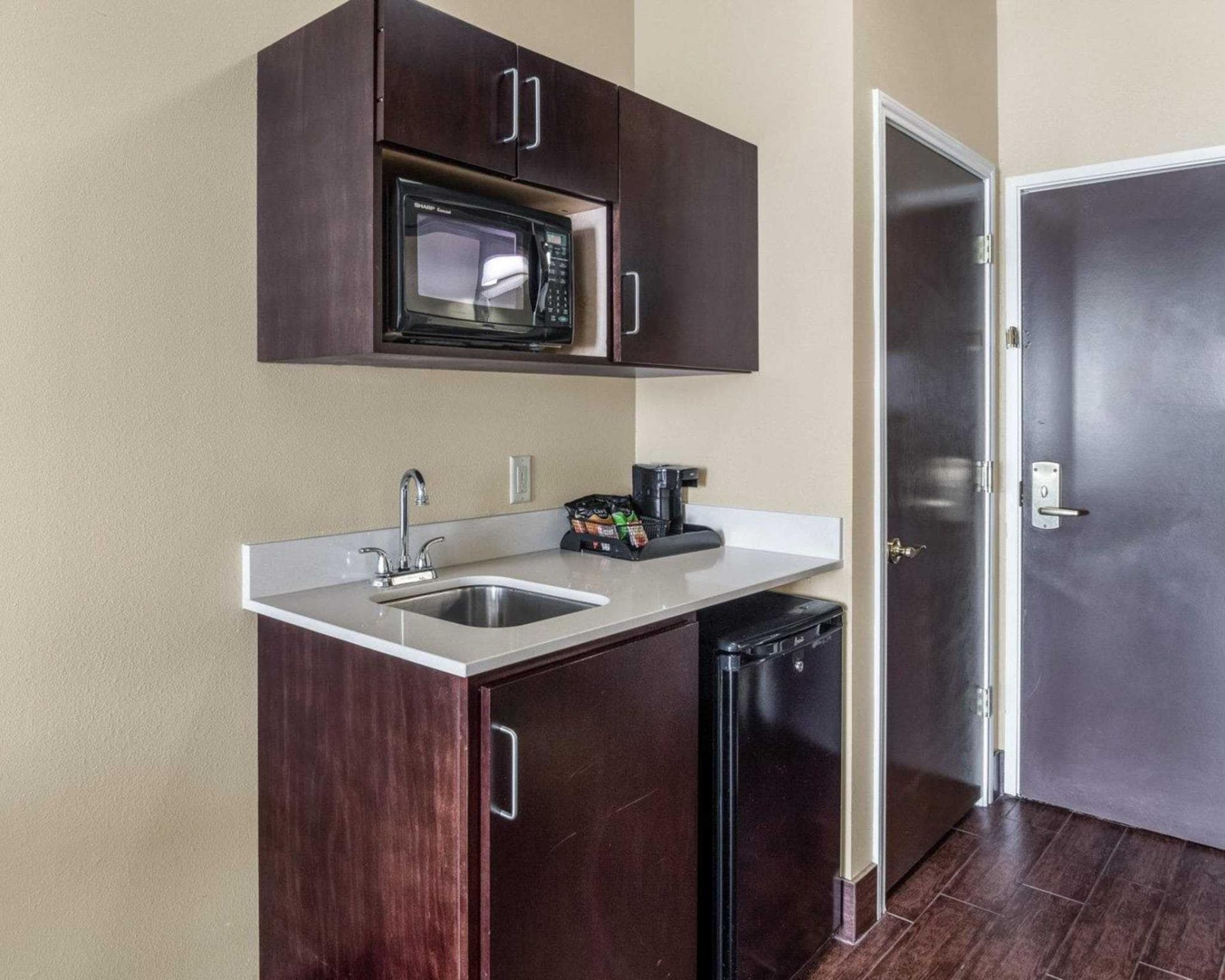 Comfort Suites Odessa near University photo 3