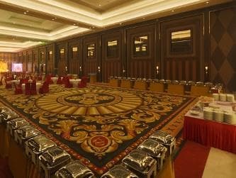Ramada by Wyndham Lucknow Hotel and Convention Center photo 4