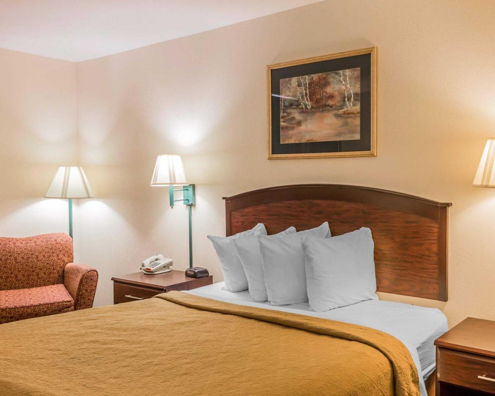 Quality Inn Pell City I-20 exit 158 photo 3
