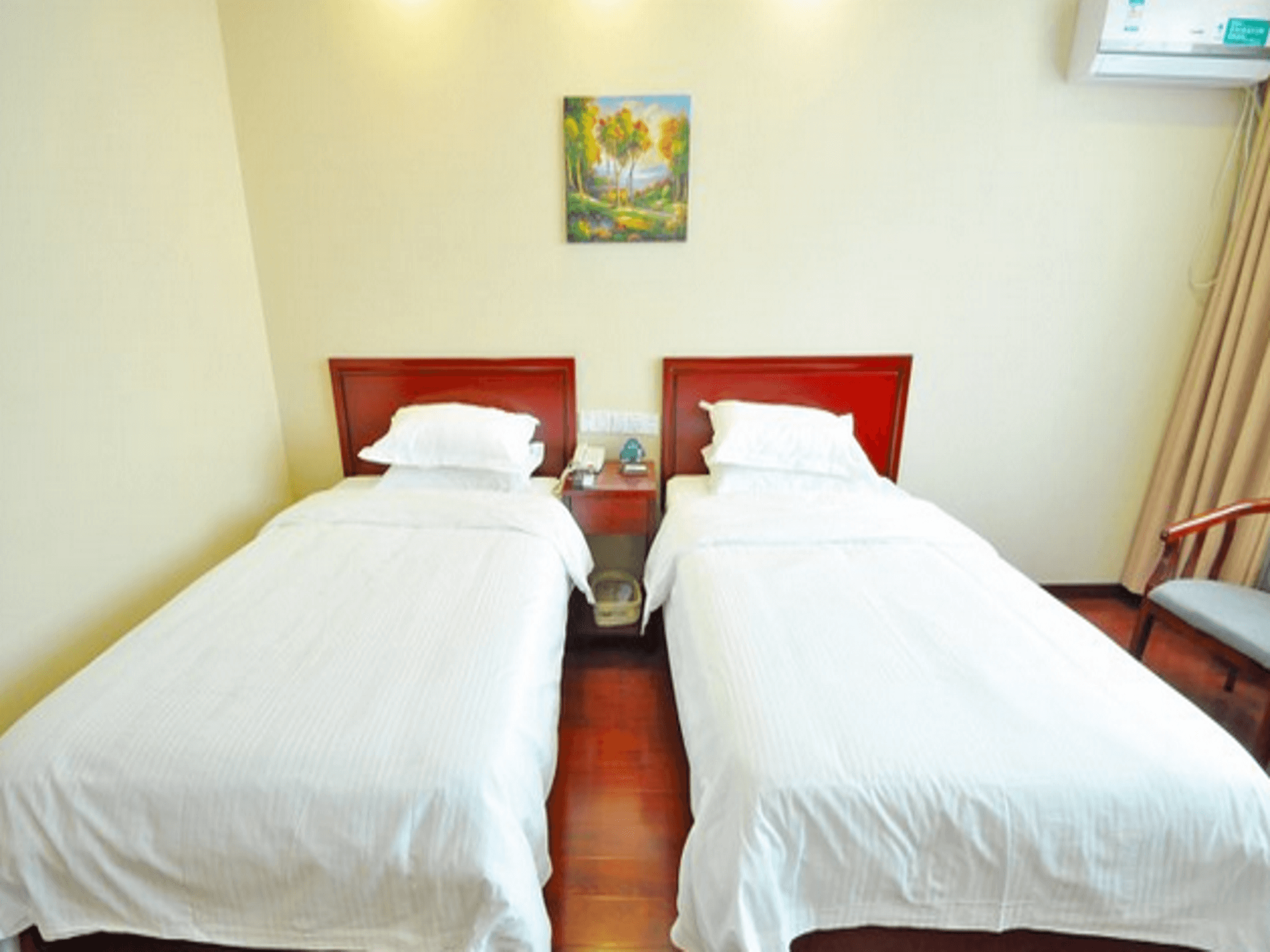 GreenTree Inn LinYi Yitang Town Shuangling Road Express Hotel photo 4