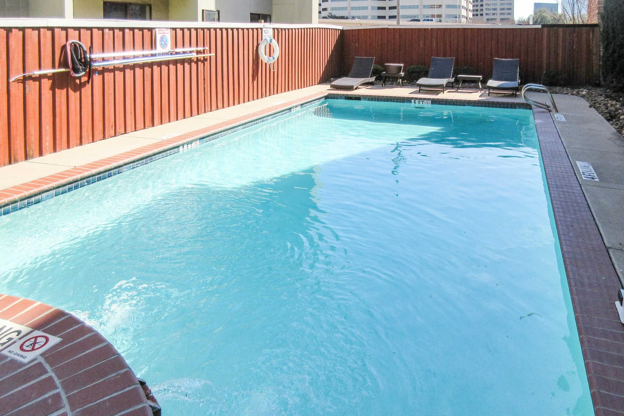 Comfort Inn Dallas Park Central photo 3