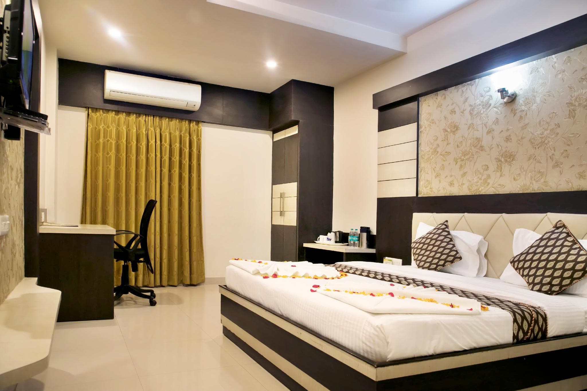 Hotel Ganges Grand photo 5