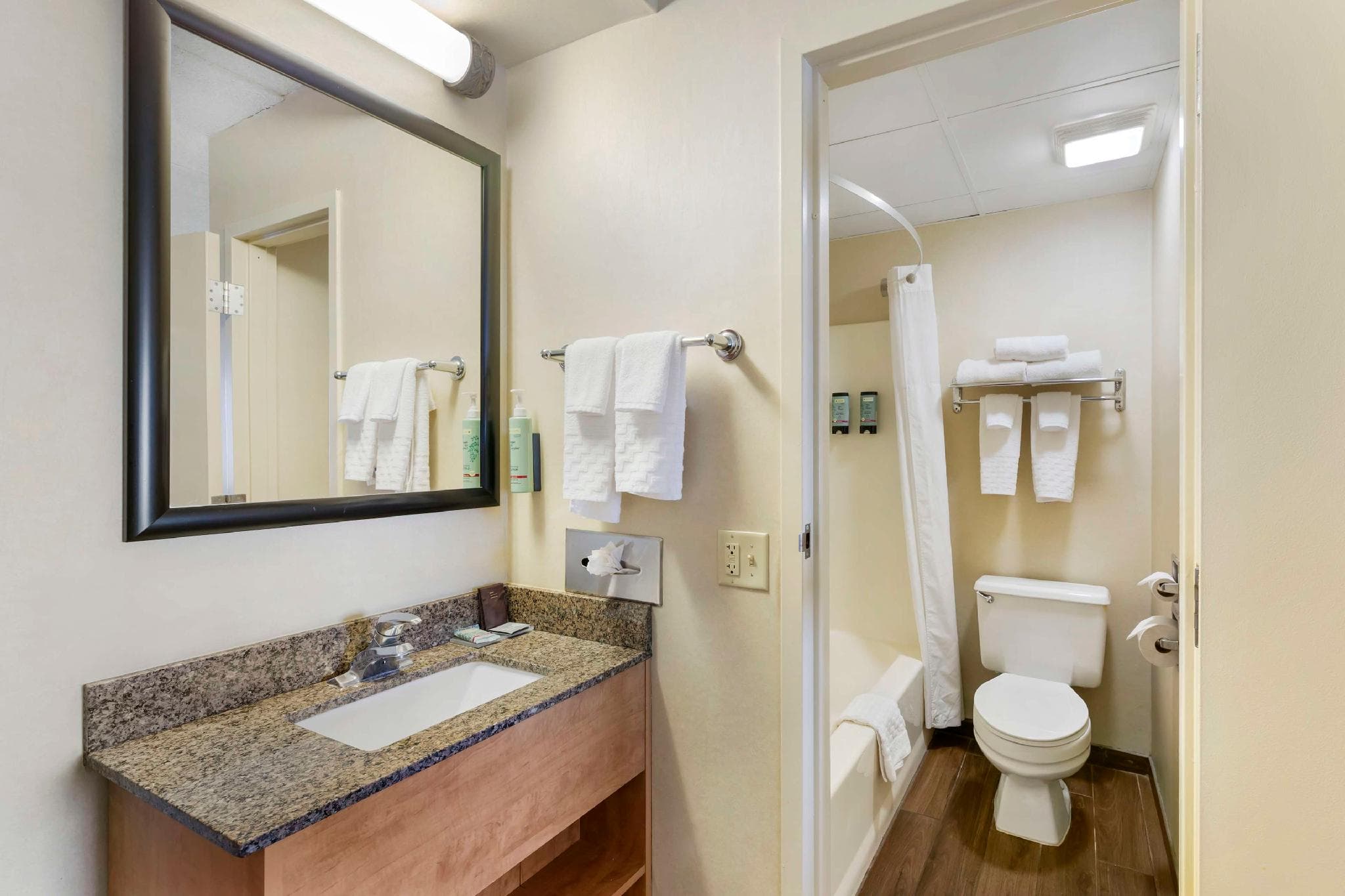 Best Western Rochester Marketplace Inn photo 2