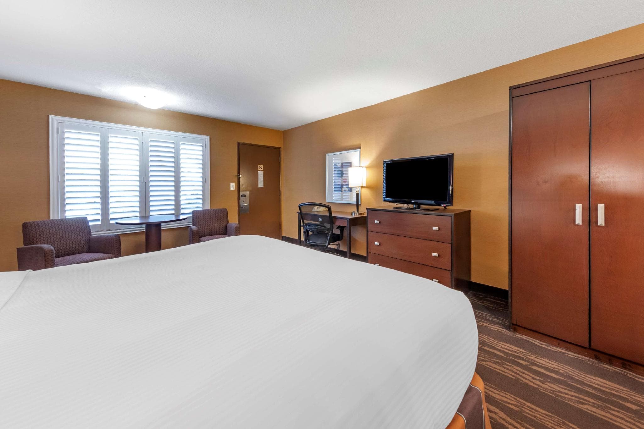 Best Western Plus Stovall's Inn photo 2