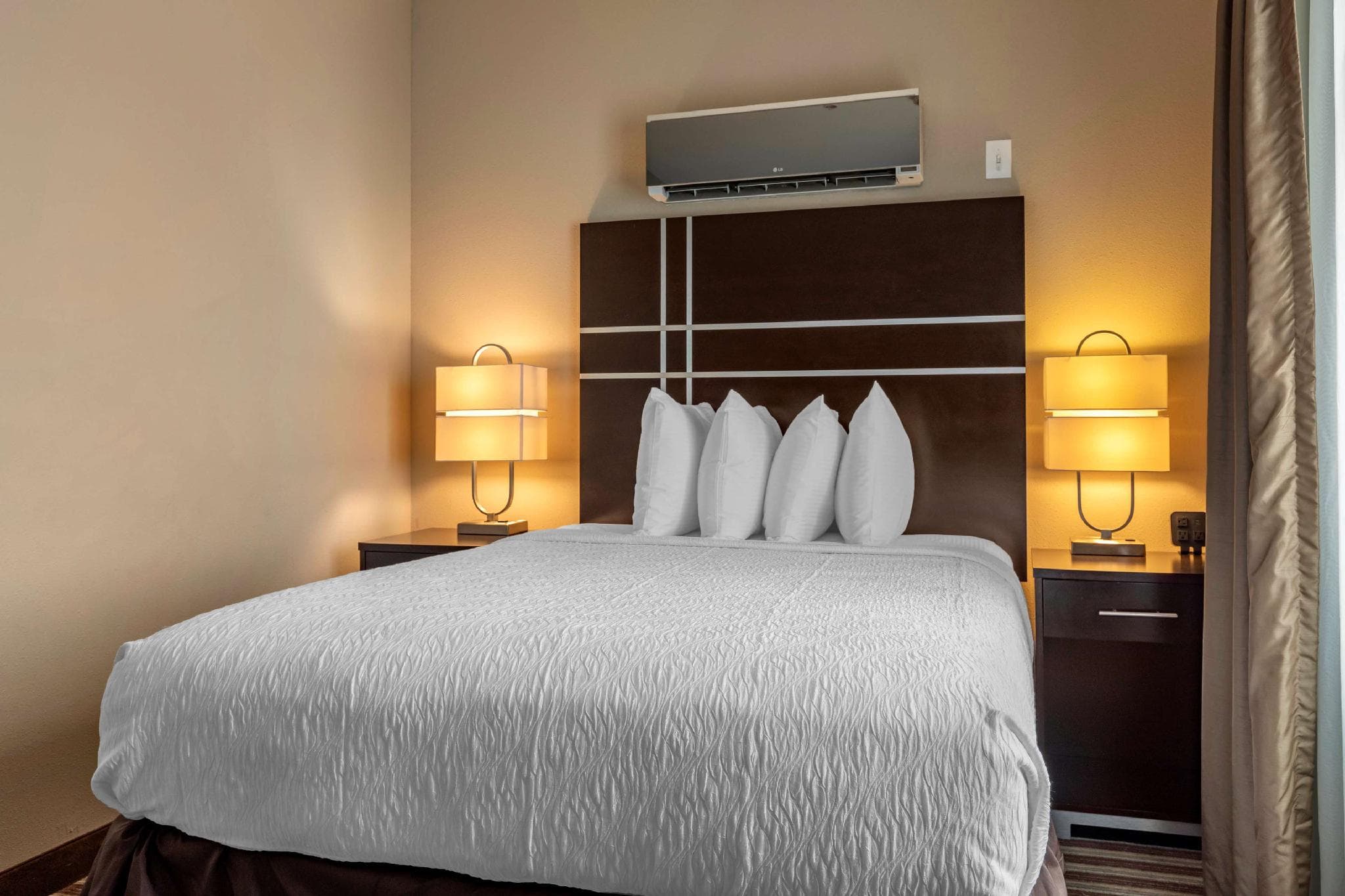 Best Western Plus North Odessa Inn & Suites photo 2