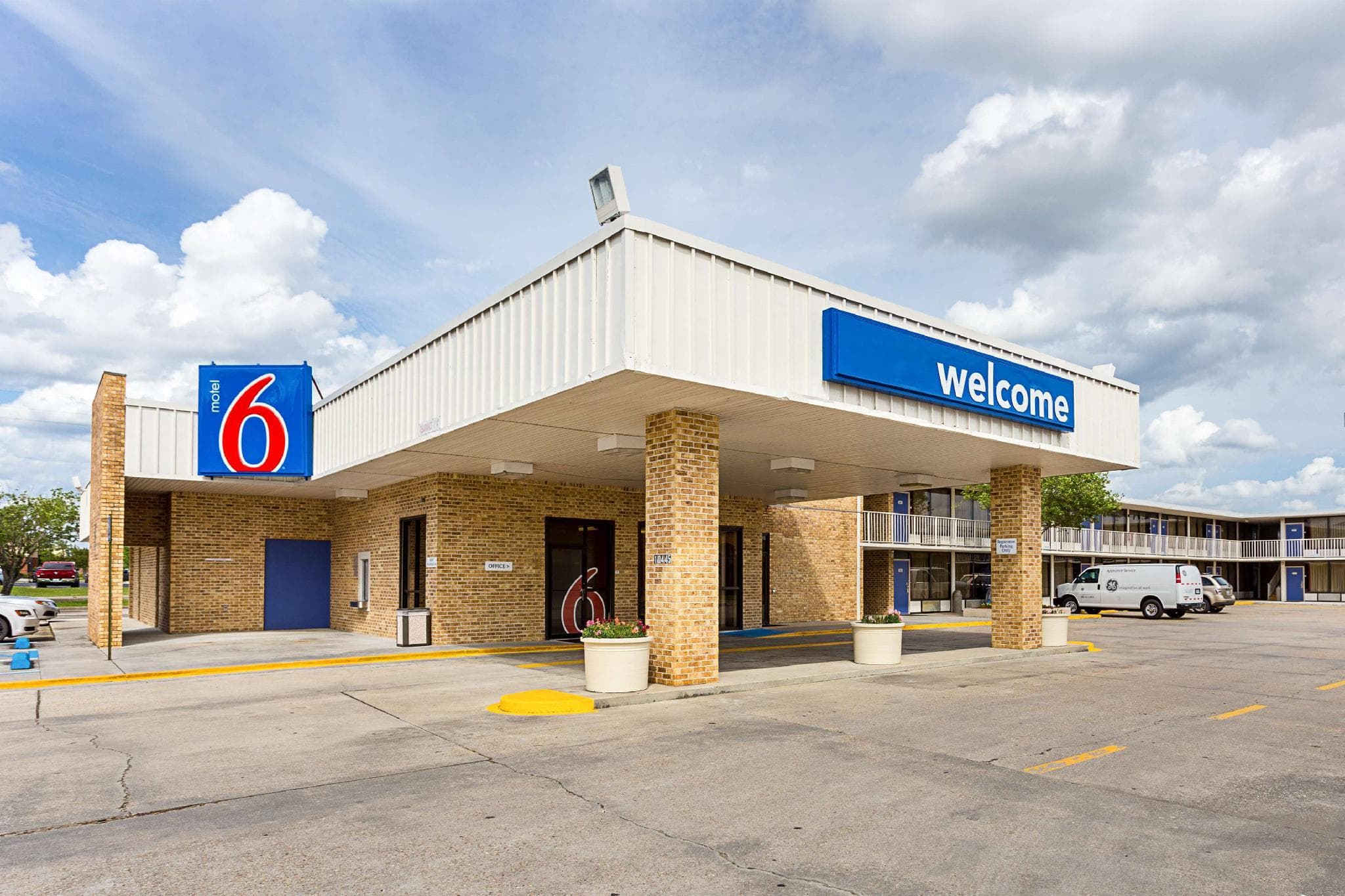 Motel 6 Baton Rouge, LA - Southeast photo 2