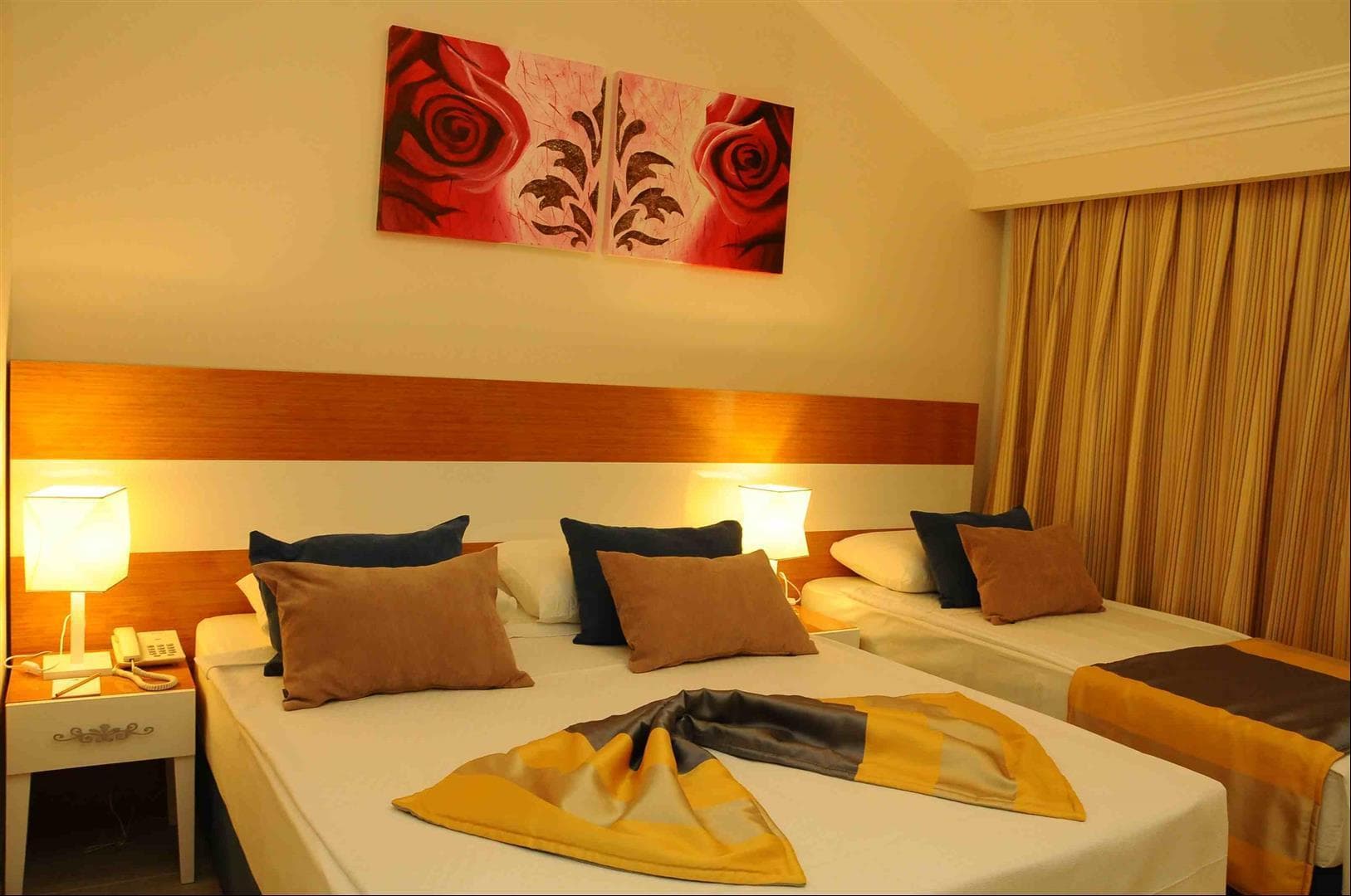 Side Legend Hotel photo 2