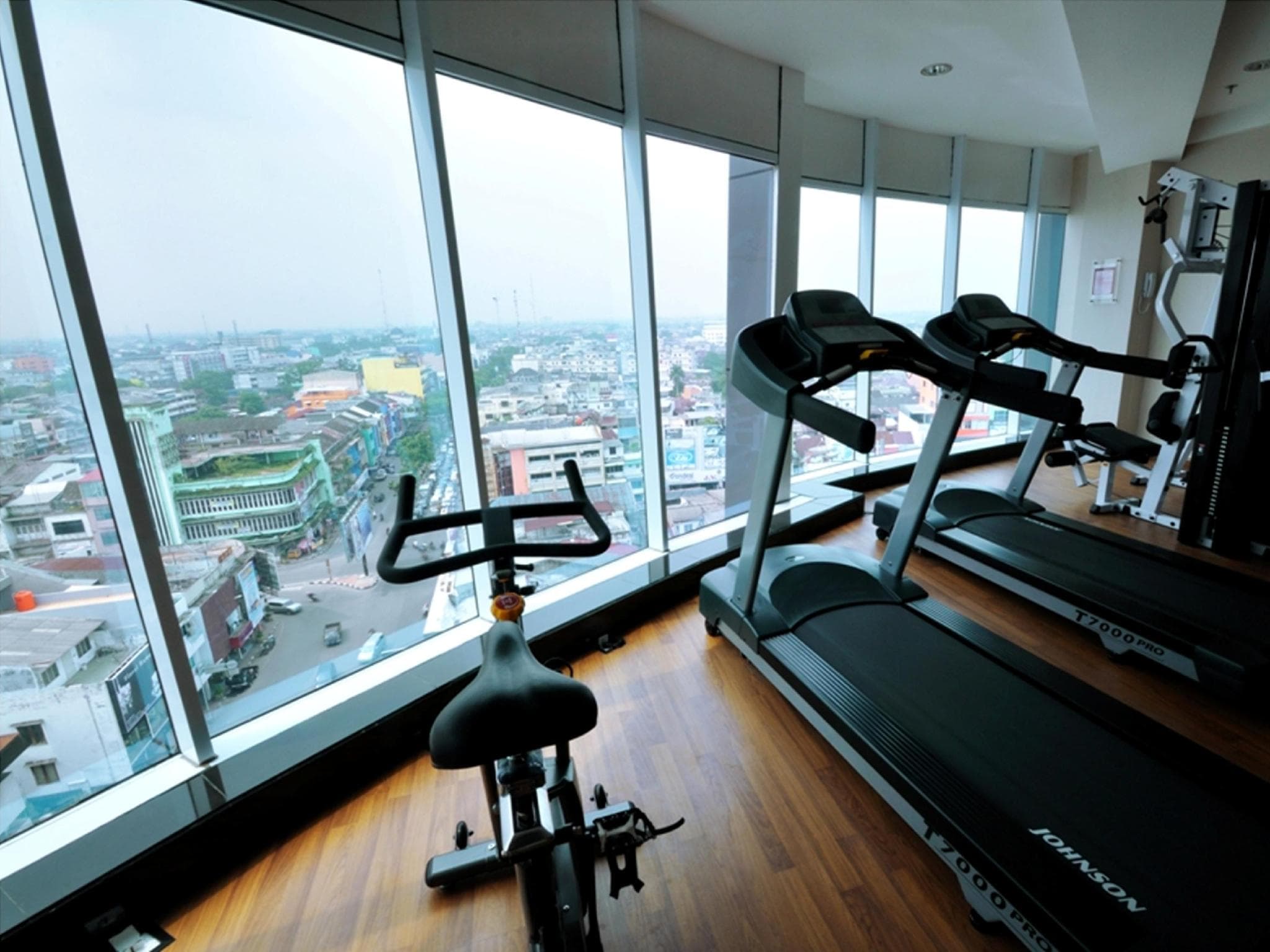 Hermes Palace Hotel Medan photo 4