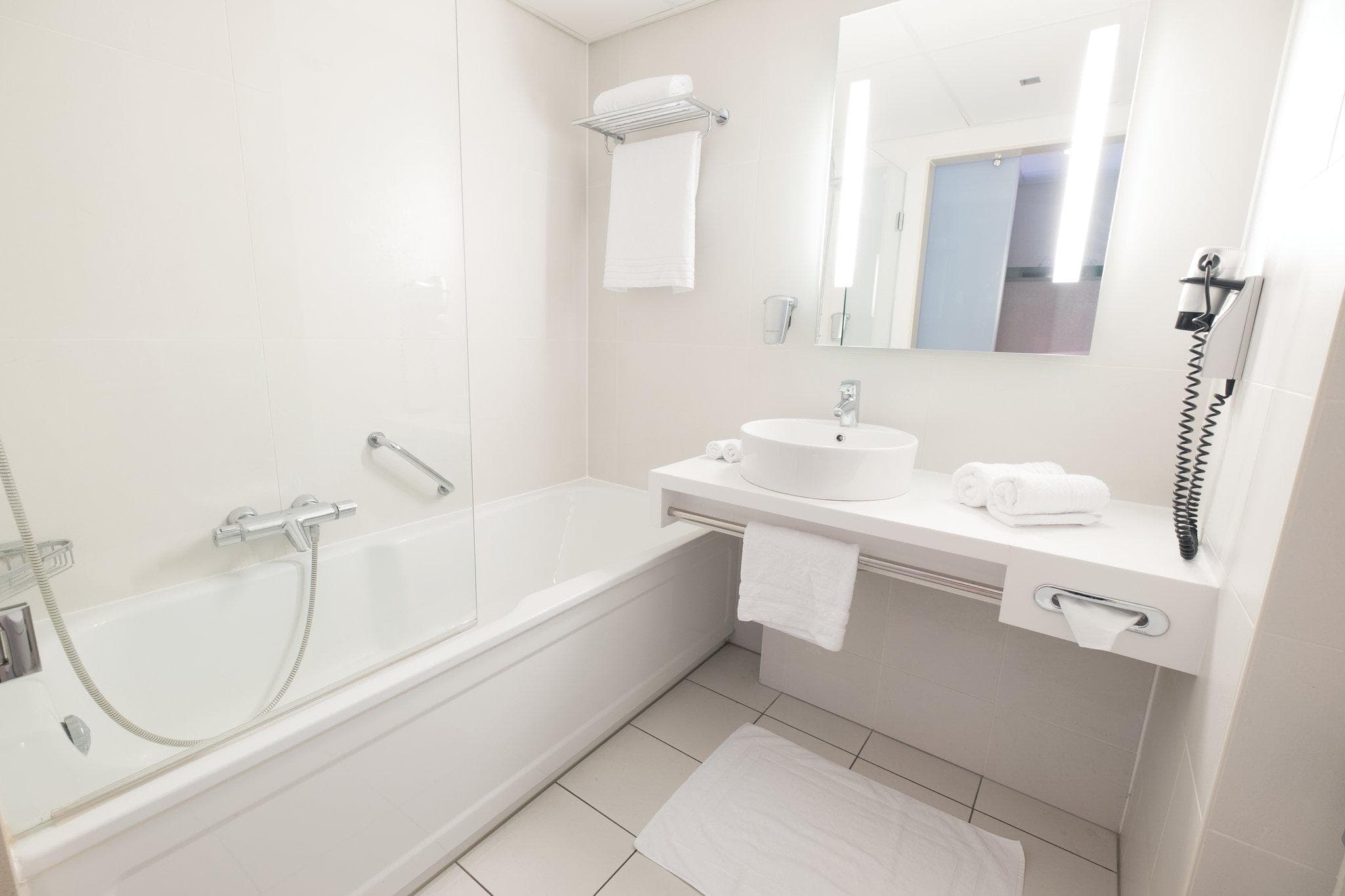 Leonardo Hotel Breda City Center photo 2