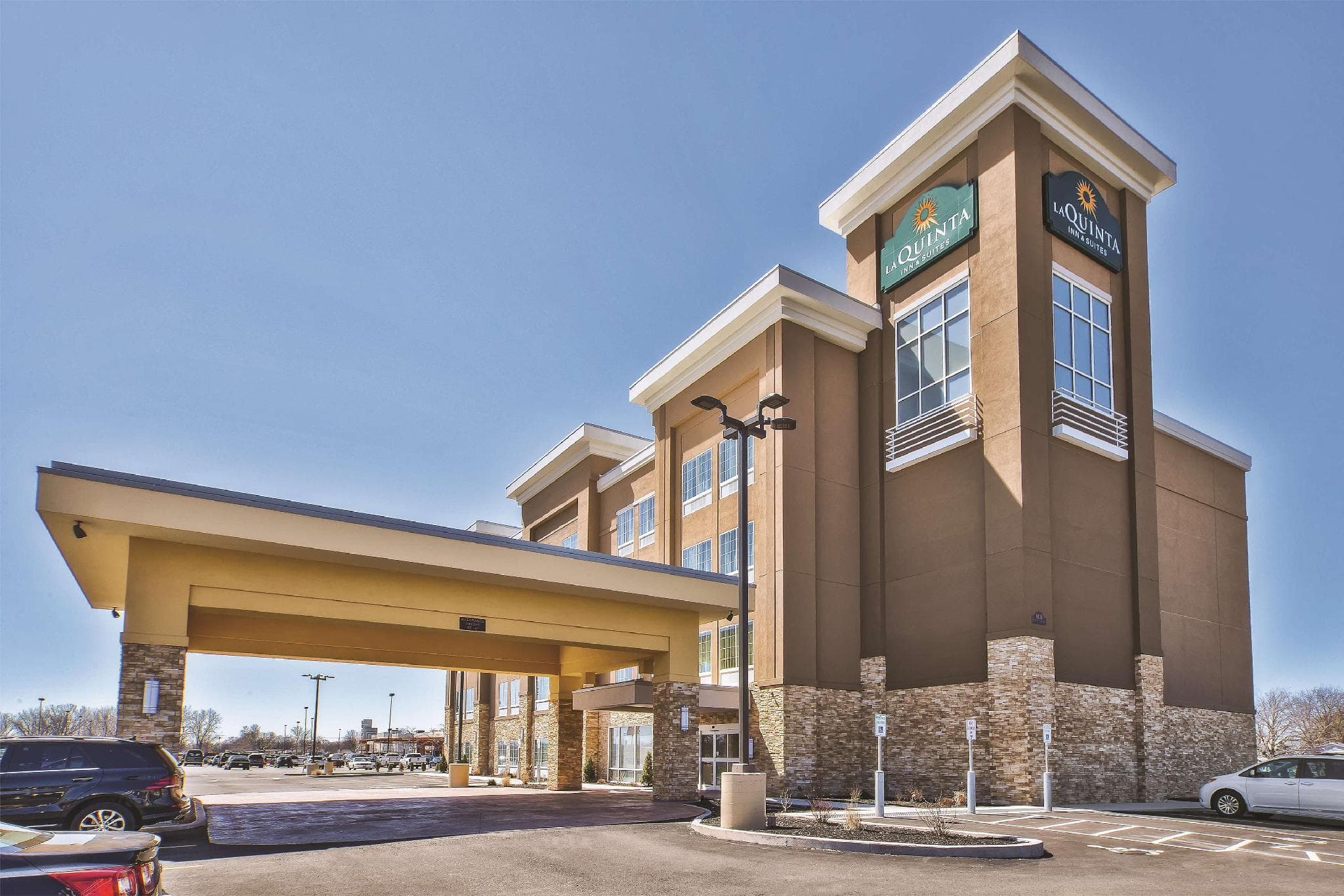La Quinta Inn & Suites by Wyndham Niagara Falls