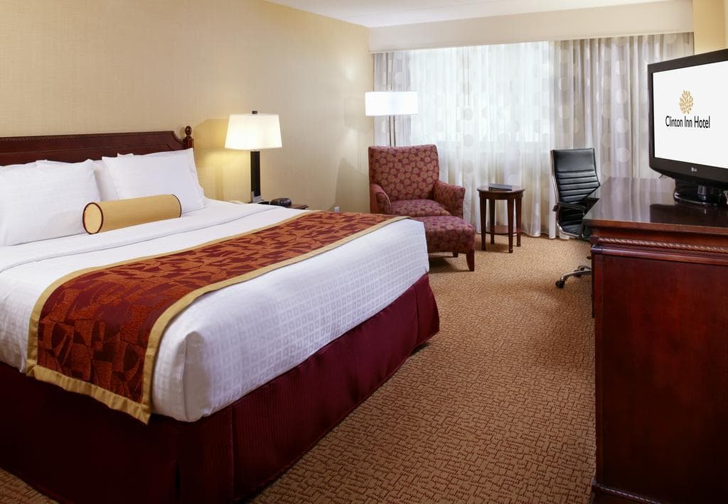Clinton Inn Hotel photo 2