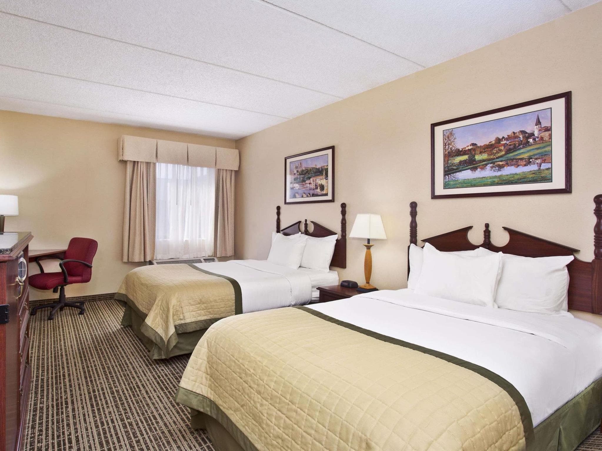 Baymont by Wyndham Knoxville/Cedar Bluff photo 4
