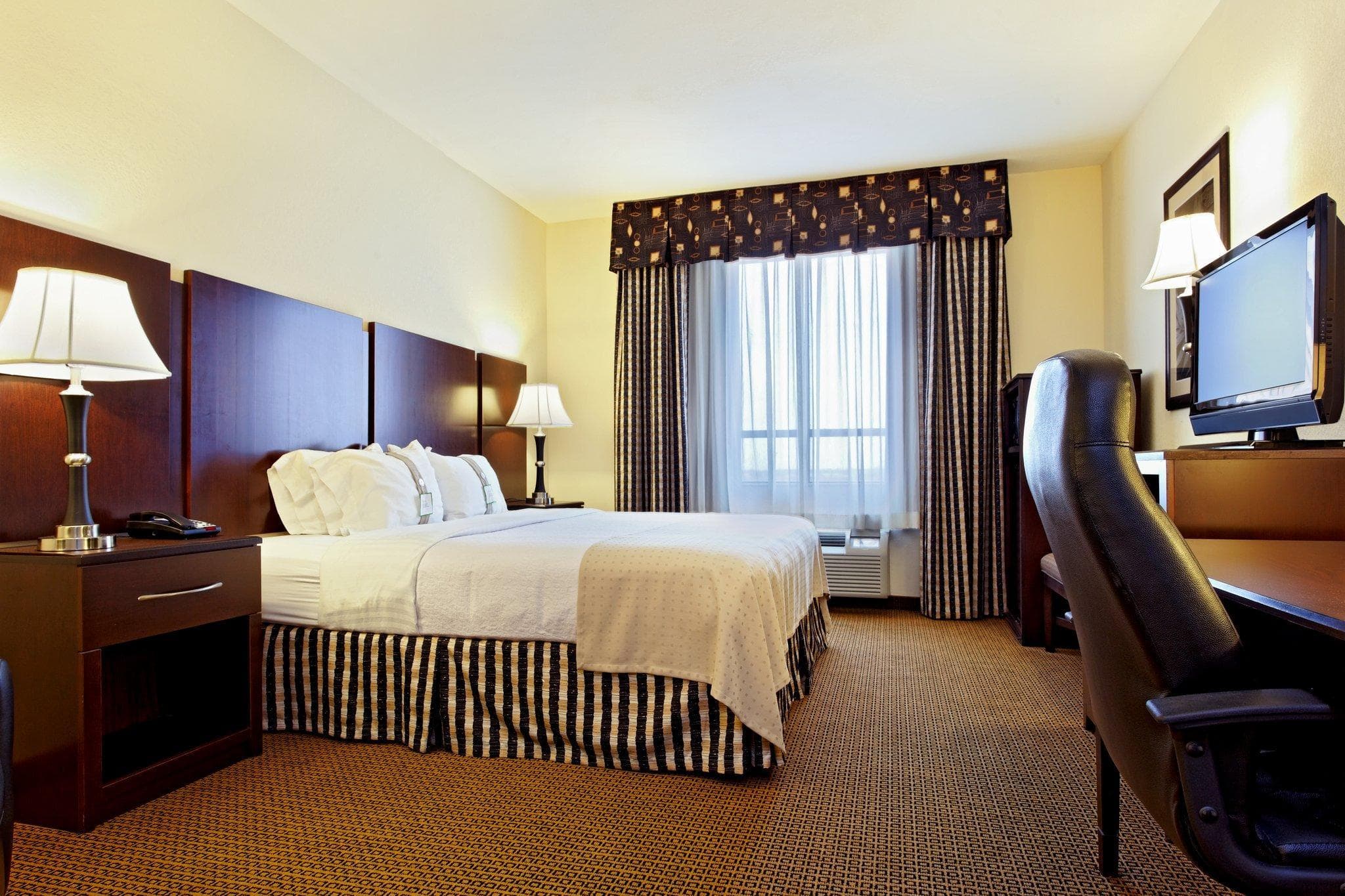 Holiday Inn Odessa By IHG photo 2