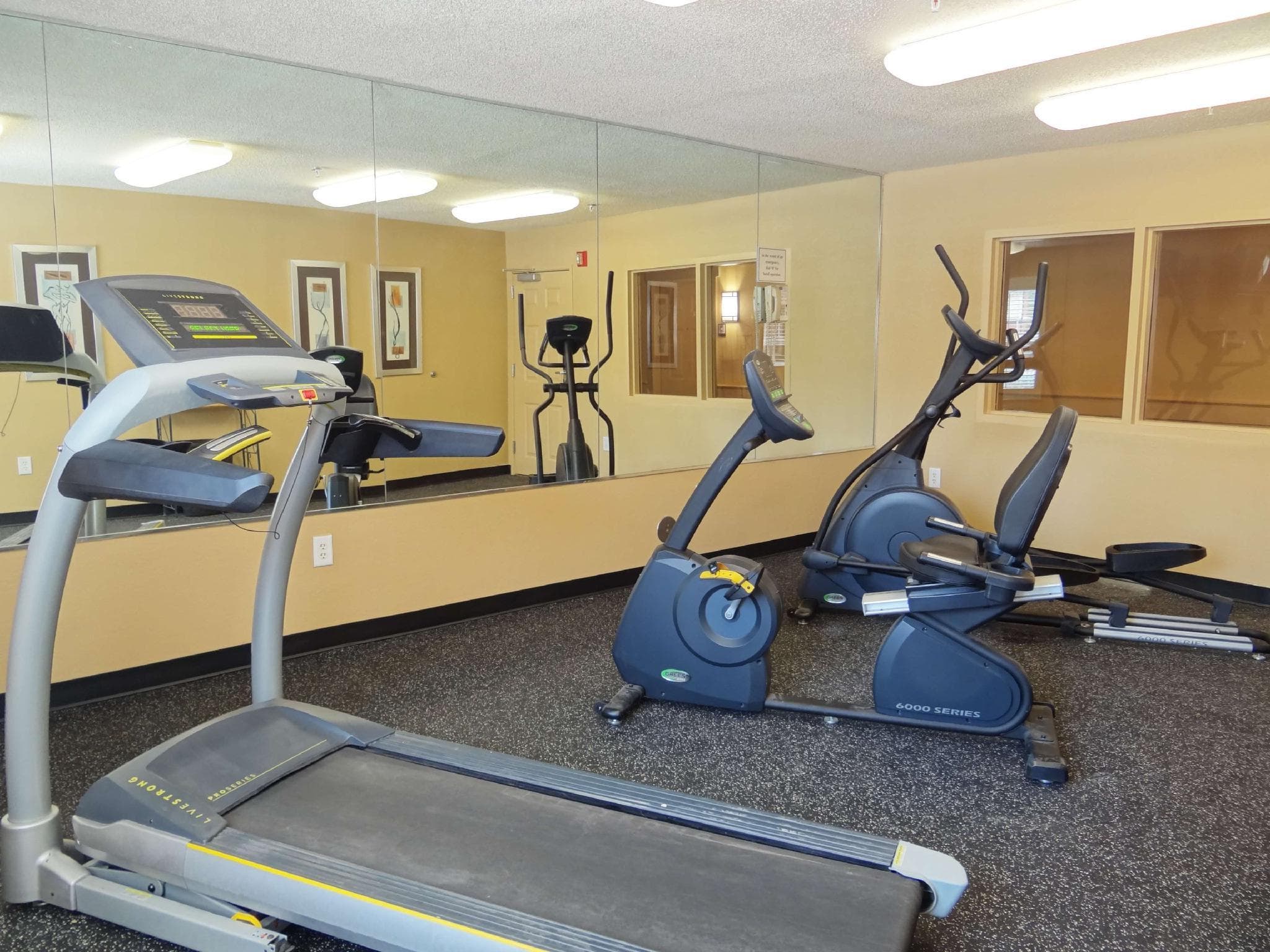 Extended Stay America Suites - Raleigh - RTP - 4919 Miami Blvd. photo 3