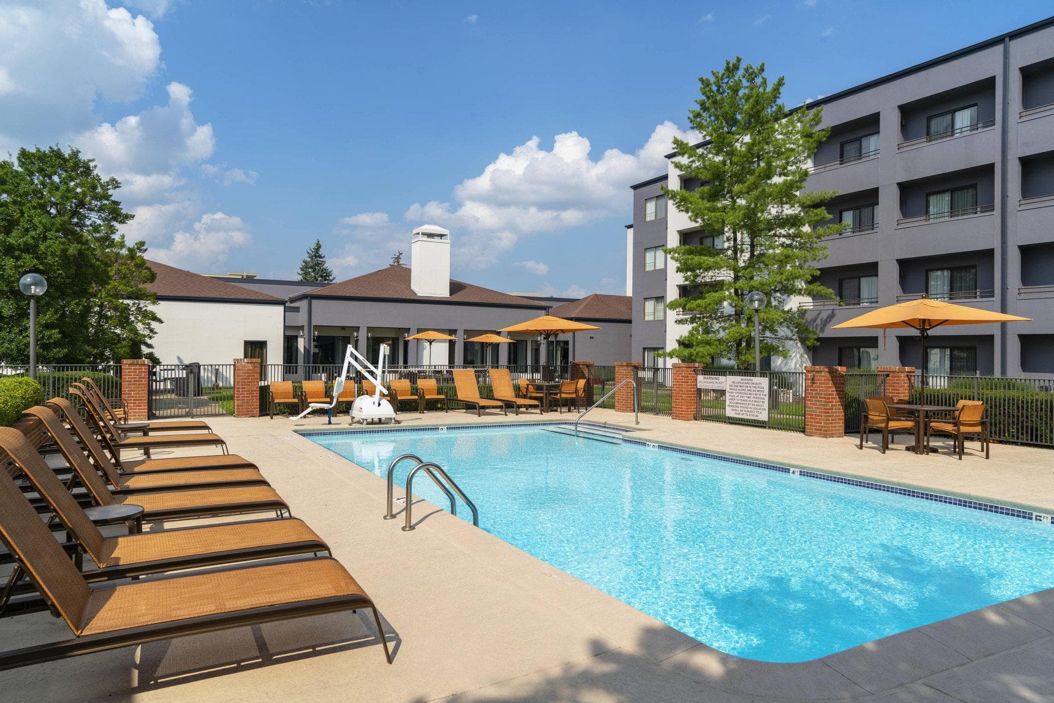 Courtyard by Marriott Louisville East photo 3