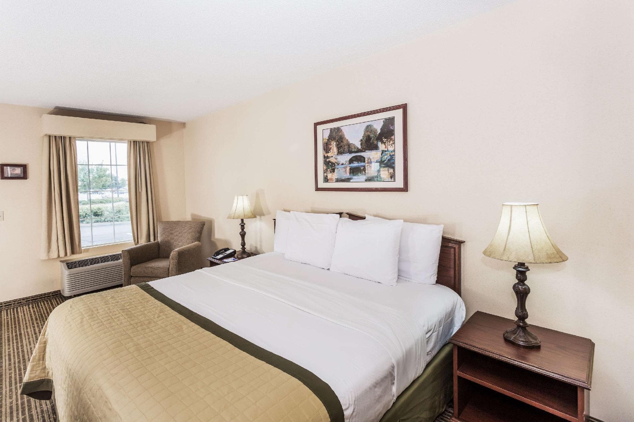 Baymont by Wyndham Valdosta at Valdosta Mall photo 2