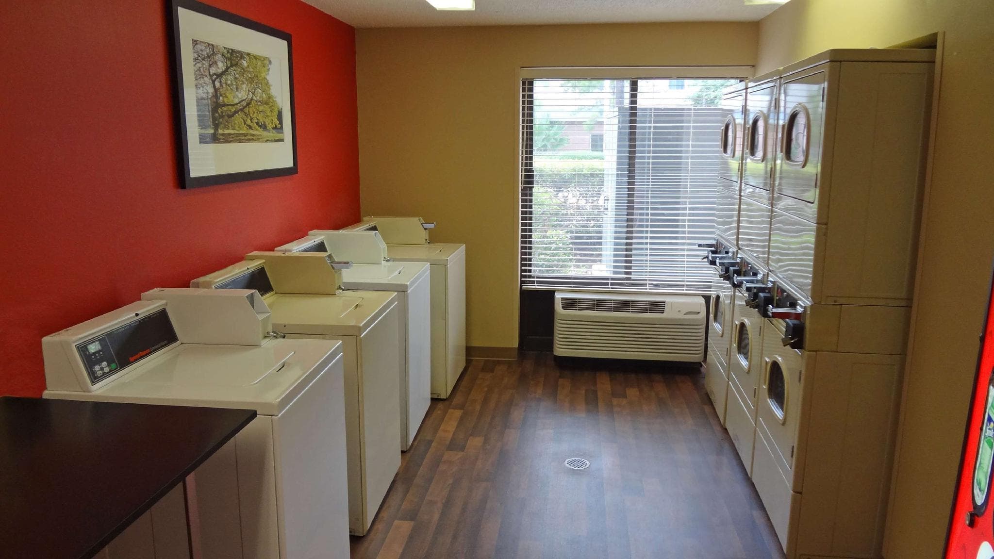 Extended Stay America Suites - Houston - Westchase - Westheimer photo 3