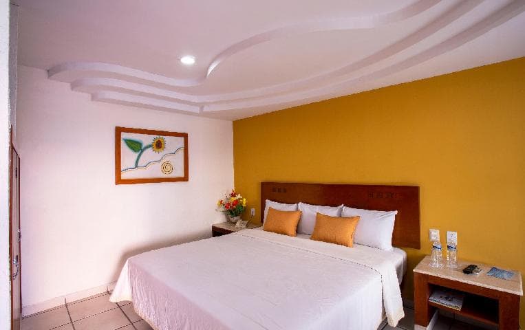 Hotel Arcos Aeropuerto photo 2