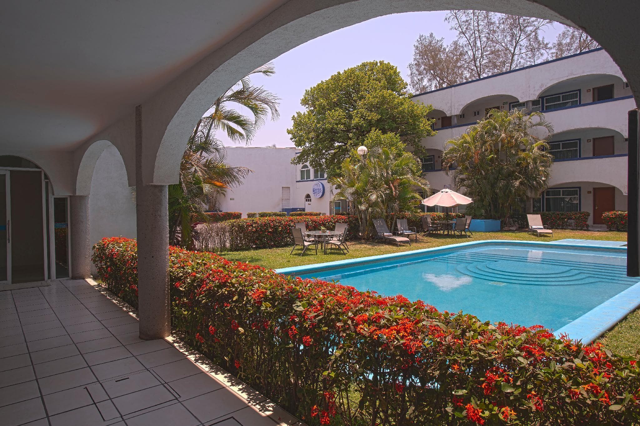 Hotel Arcos Aeropuerto photo 3