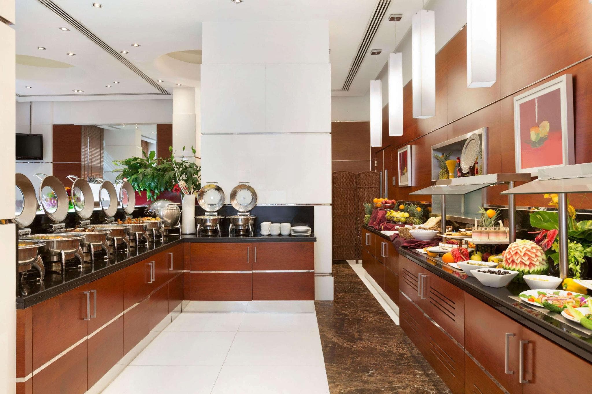Golden Sands Hotel & Residences photo 3