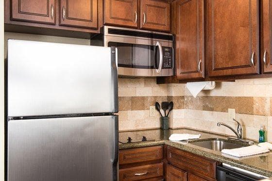 Staybridge Suites Charleston-Ashley Phosphate
