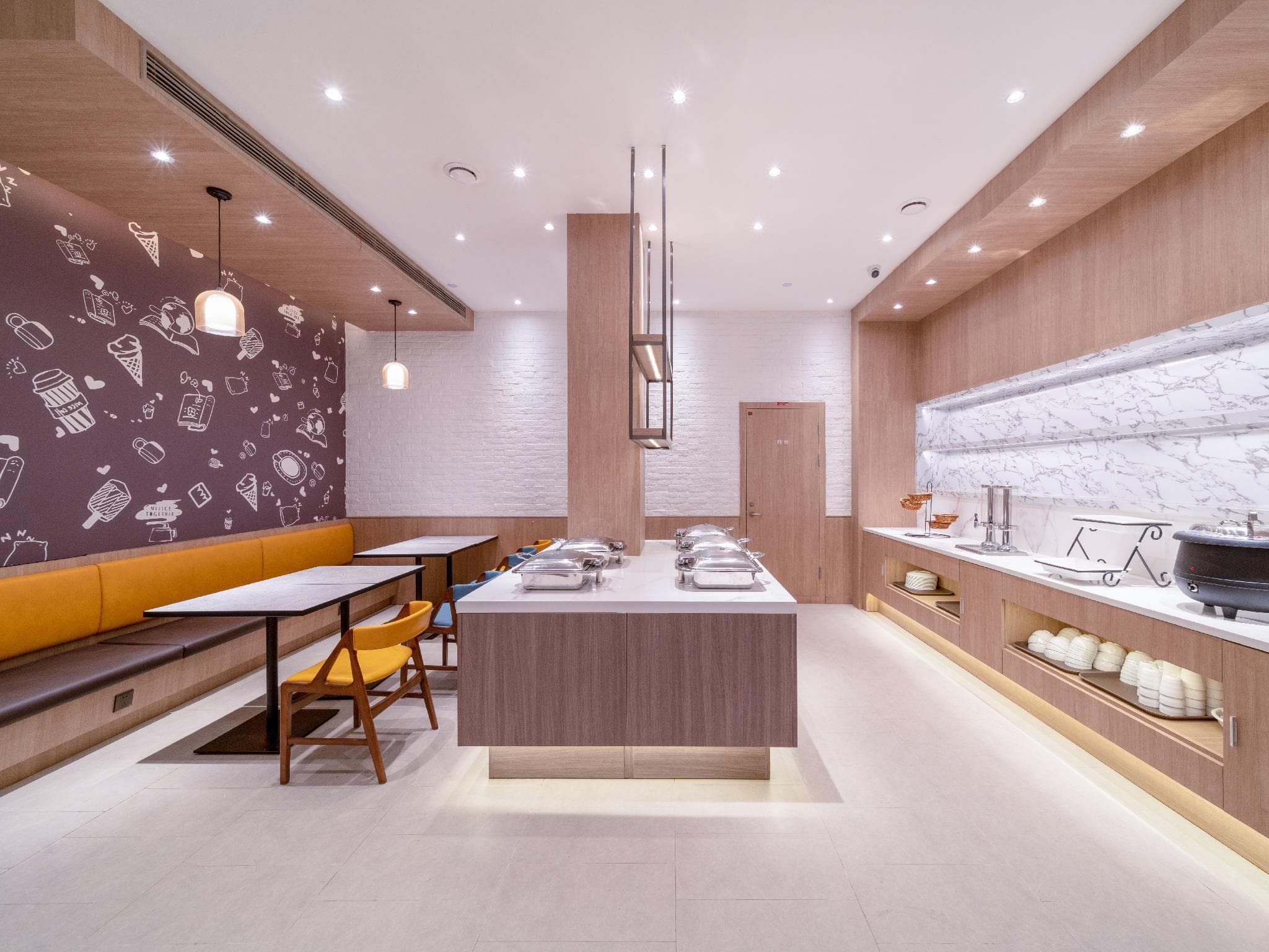 Hanting Premium Hotel Youjia Wuhan Etouwan Metro Station photo 5