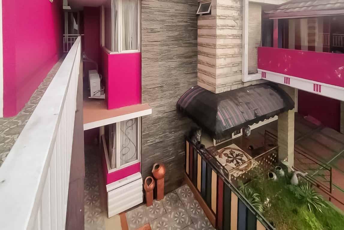 d'H Mansion La Rosa Syariah Sentul Mitra RedDoorz photo 4